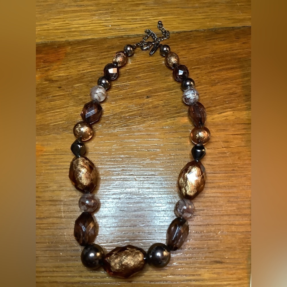 NY & Co Chunky Beaded NECKLACE Gray Purple Brown Faceted Oval Round 16”